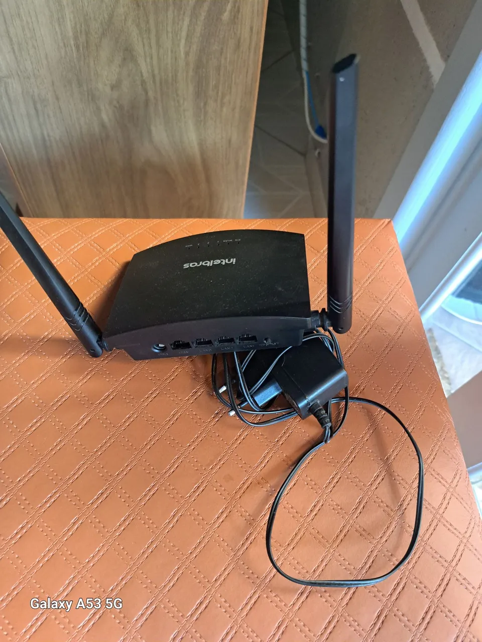 Roteador Intelbras em perfeito estado