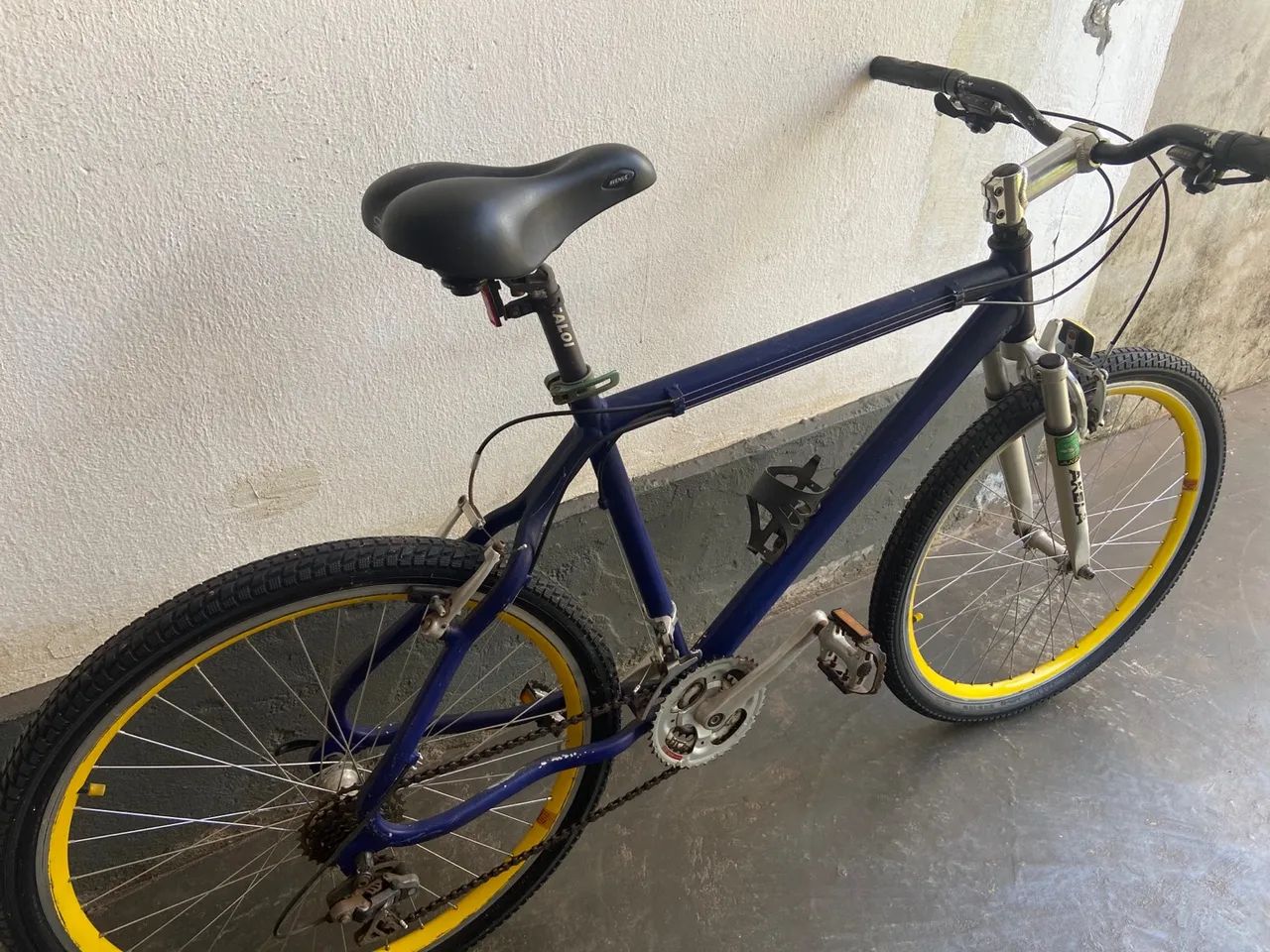 Bicicleta Caloi Aro 28 Freio Shimano De Marcha 