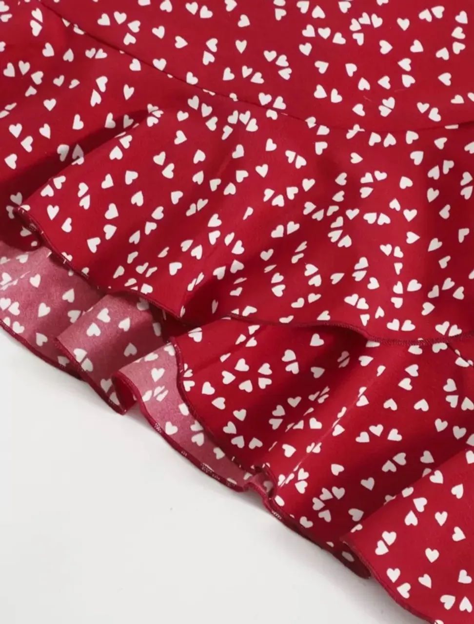 Vestido vermelho floral com babado - Foto 2