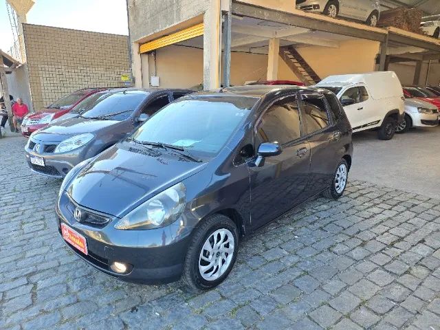 Fit LX 2004 1.4 automático completo+ multimídia+ couro