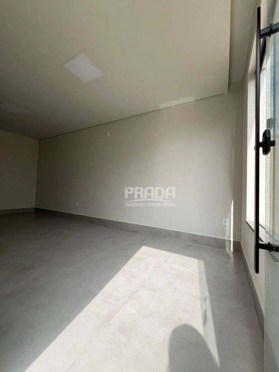 Casa à venda com 4 quartos sendo 1 suíte com closet - Life I / Laranjeiras - Uberlândia/MG - Foto 3