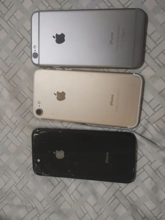 3 iPhones para peças