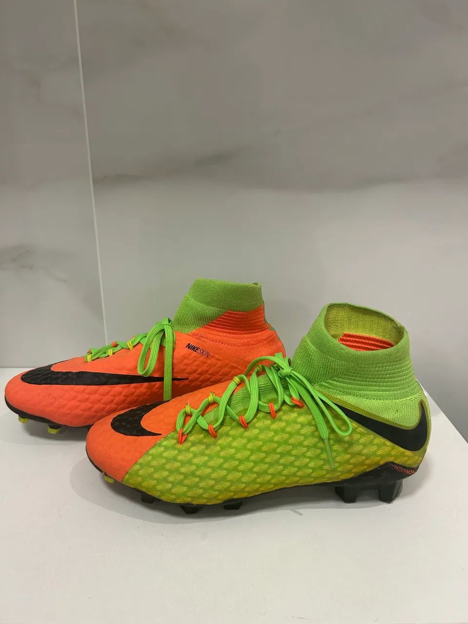 Chuteira Campo Hypervenom Phatal III