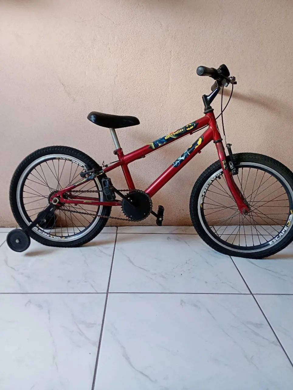 Bicicleta para criança aro 20 semi nova . - Foto 3
