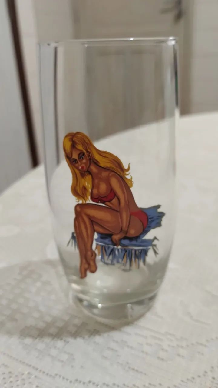 Copo de Vidro dos anos 60 decorativo 