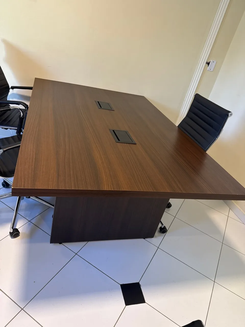 Mesa de Reunião Executiva em Madeira