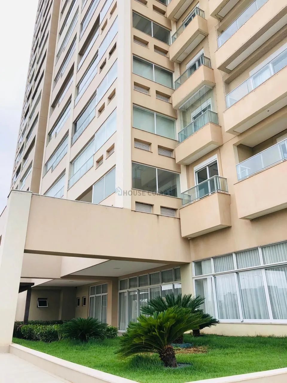 Edifício Forest Hill Residence - 441 m² com 5 suítes - 2 apartamentos por andar