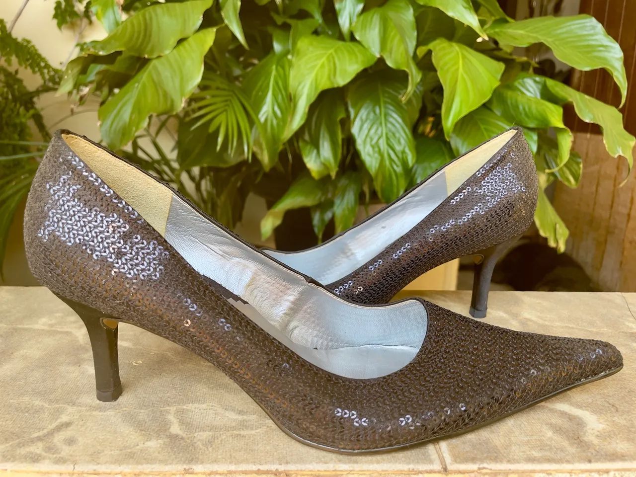 Scarpin Preto com Lantejoulas