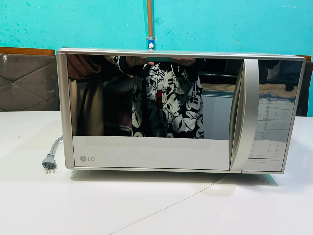 Micro-ondas LG em ótimo estado