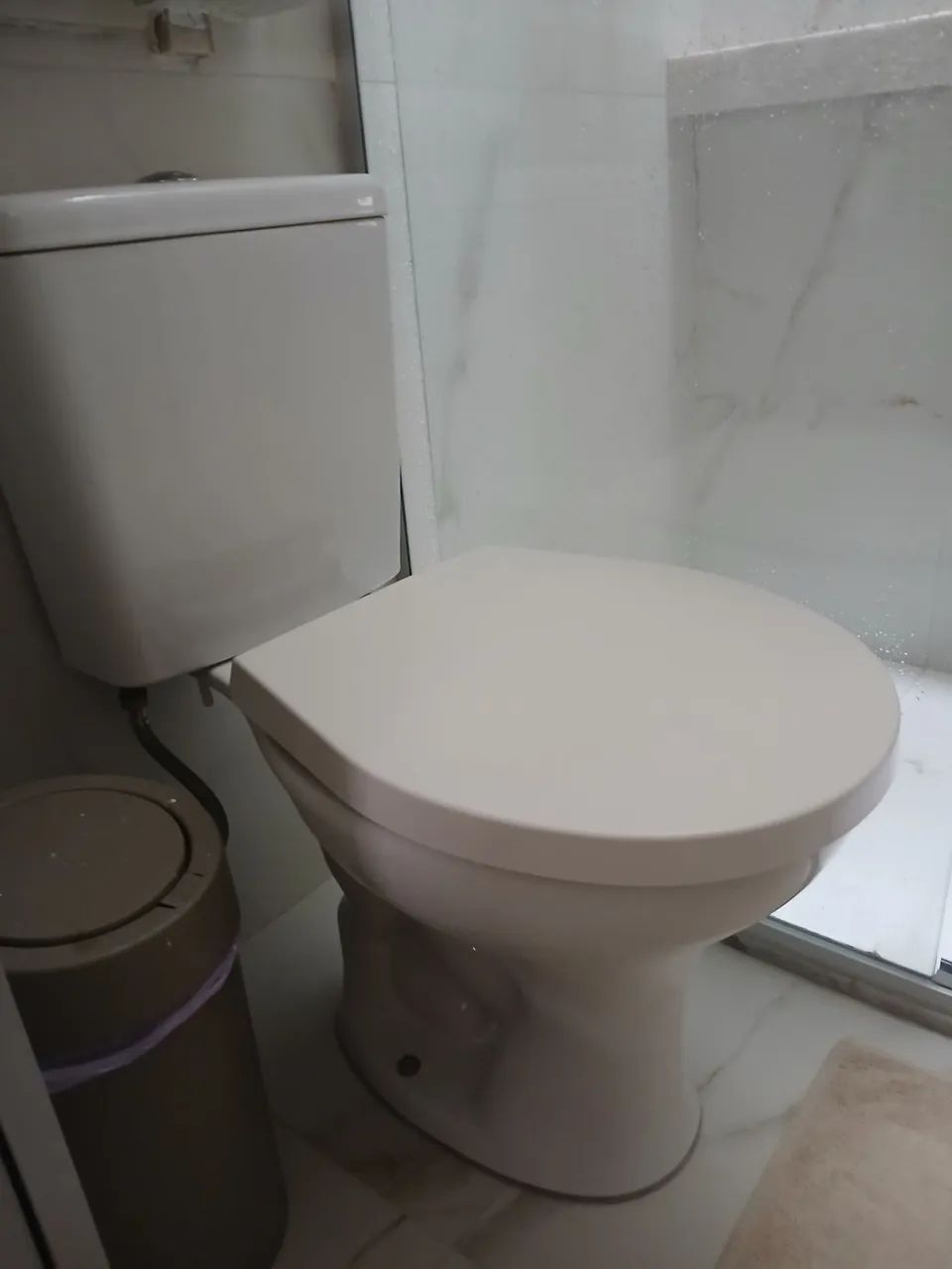 Vaso sanitário com caixa acoplada