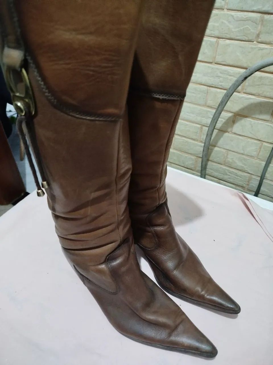 Bota de couro marrom - Foto 3