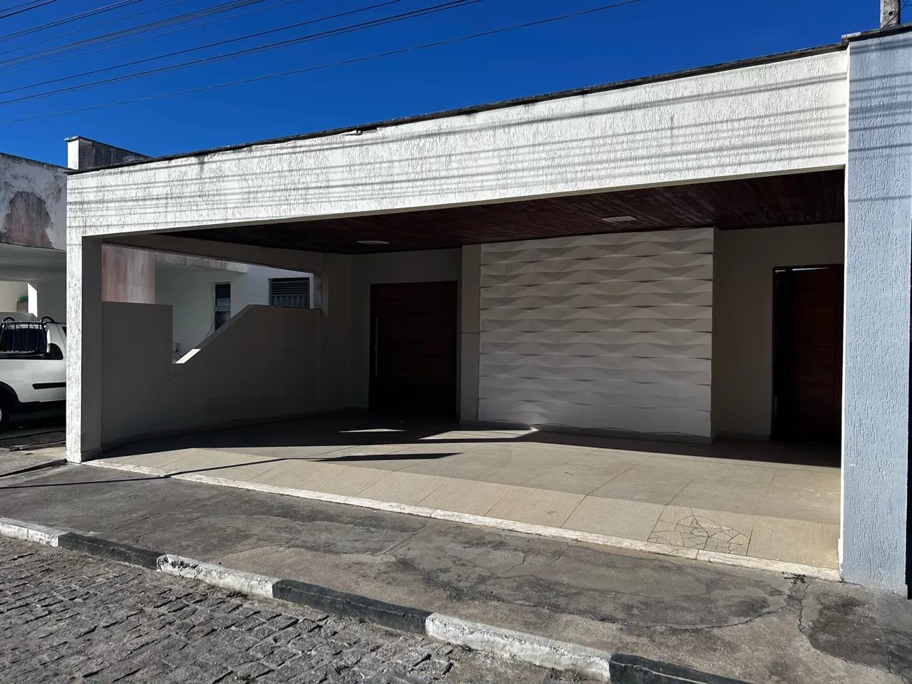 Nathalia Corretora aluga ou vende casa em condomínio