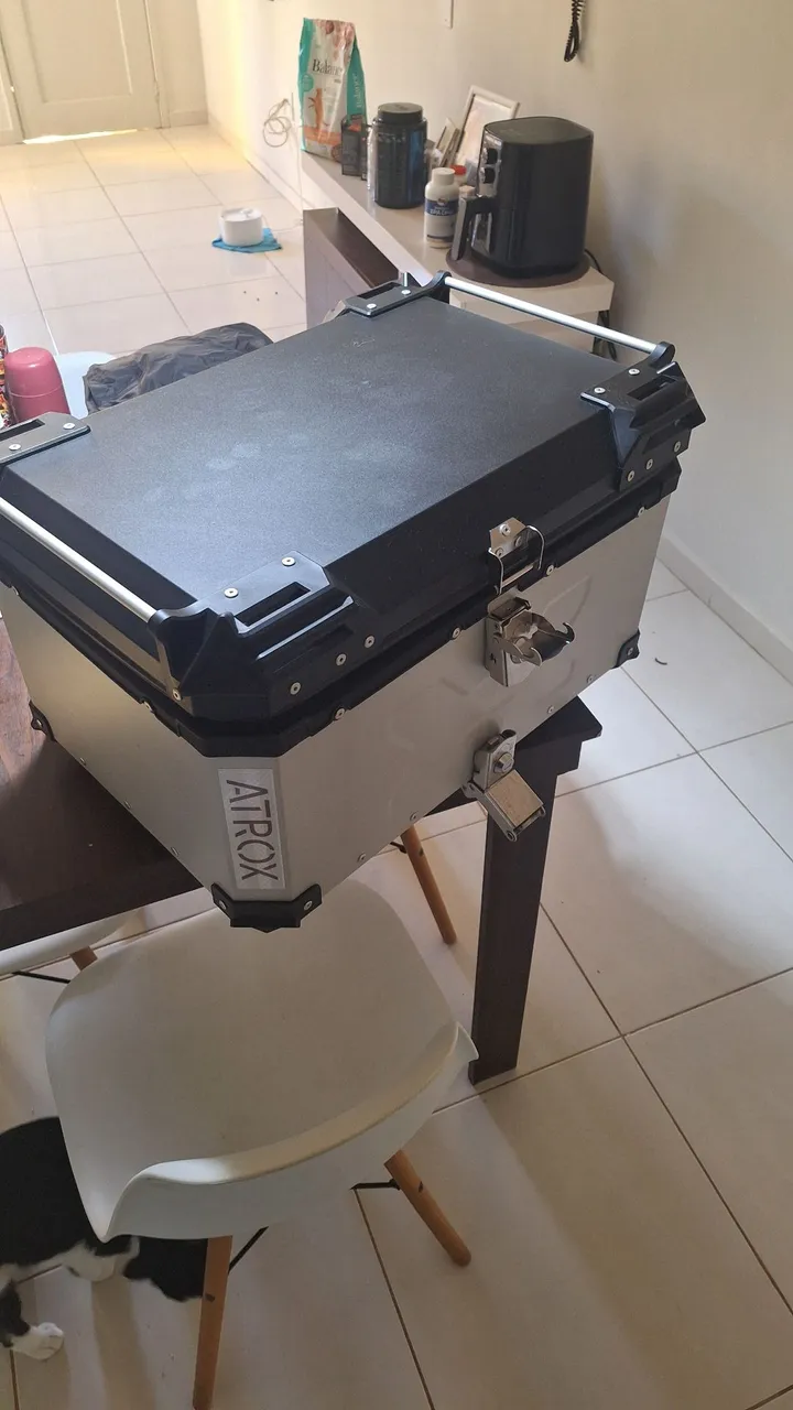 Baú para Moto ATROX 60 litros 