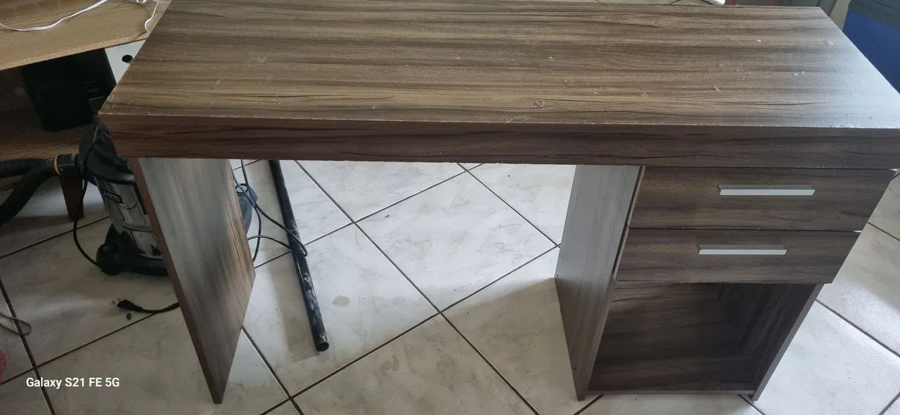 Mesa de escritório 64264612788355121
