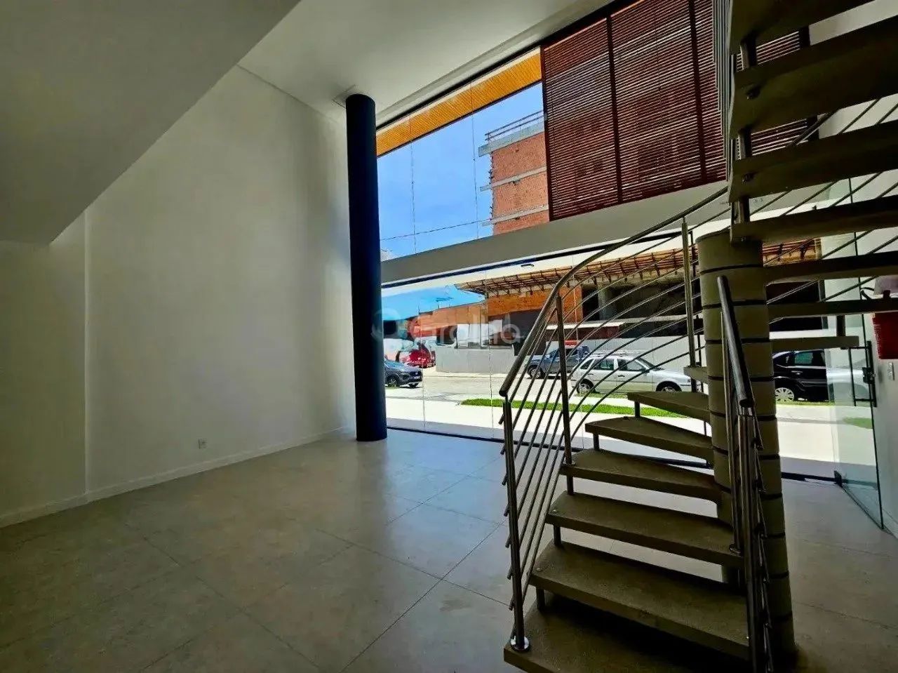 Loja com mezanino 64,64m² em Jurerê - Foto 2