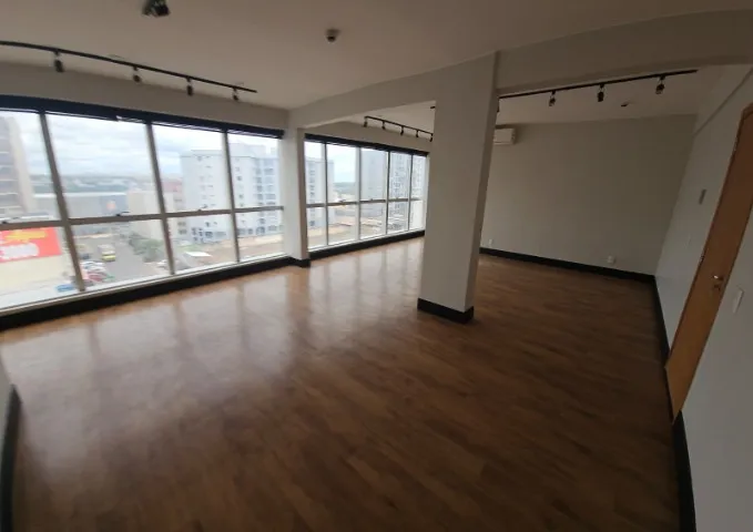 QSA 11 sala comercial, ampla 60m² , reformada fino acabamento!