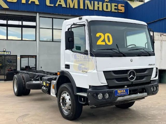 MERCEDES BENZ ATEGO 1719  TOCO 4X2 ANO 2020/ KM BAIXO/ UNICO DONO - Foto 3