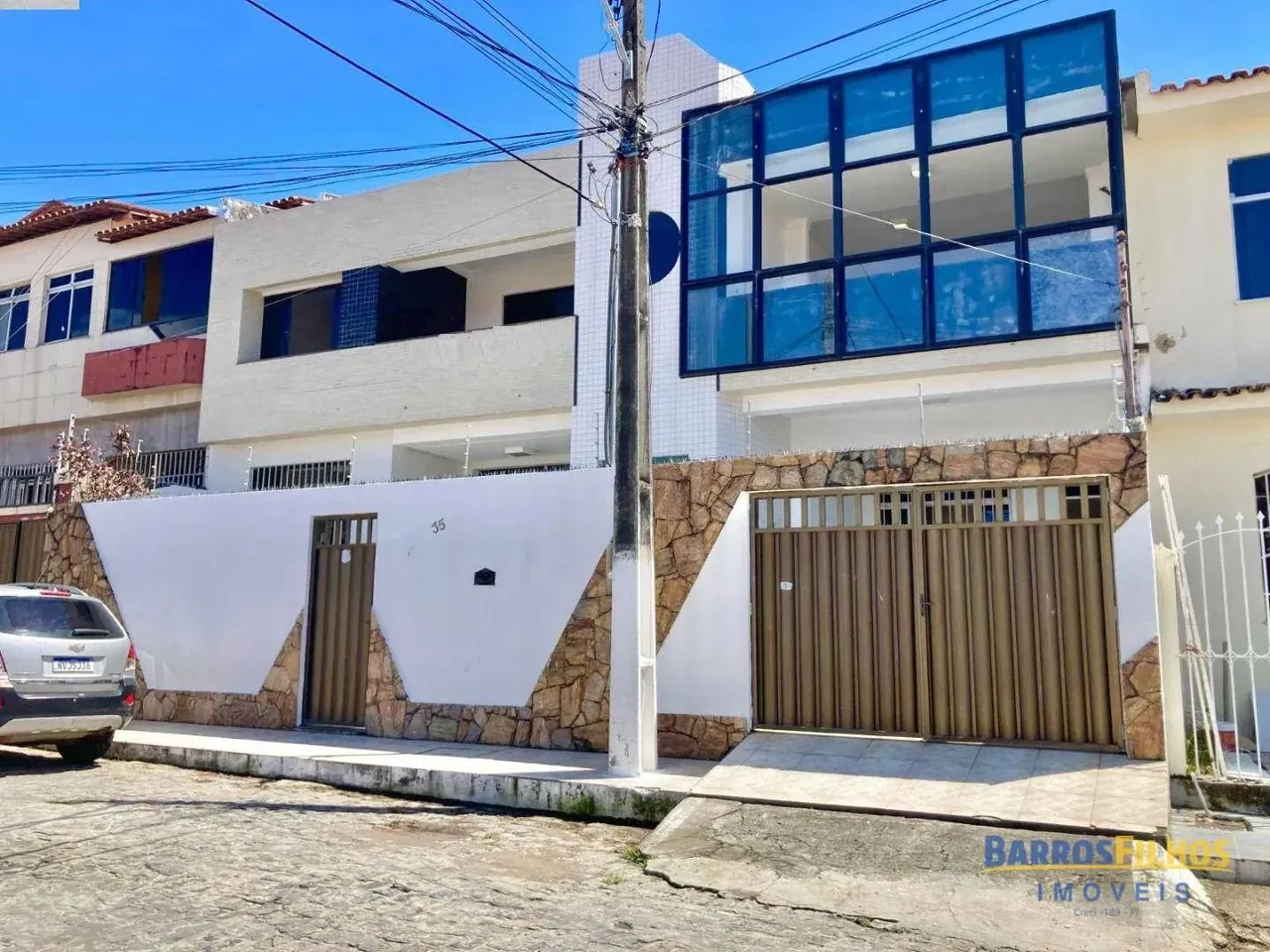 Casa com 4 dormitórios para alugar, 300 m² por R$ 5.634,42/mês - Luzia - Aracaju/SE