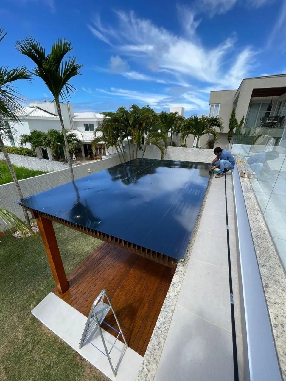 Pergolado telhado de vidro e policarbonato  - Foto 3