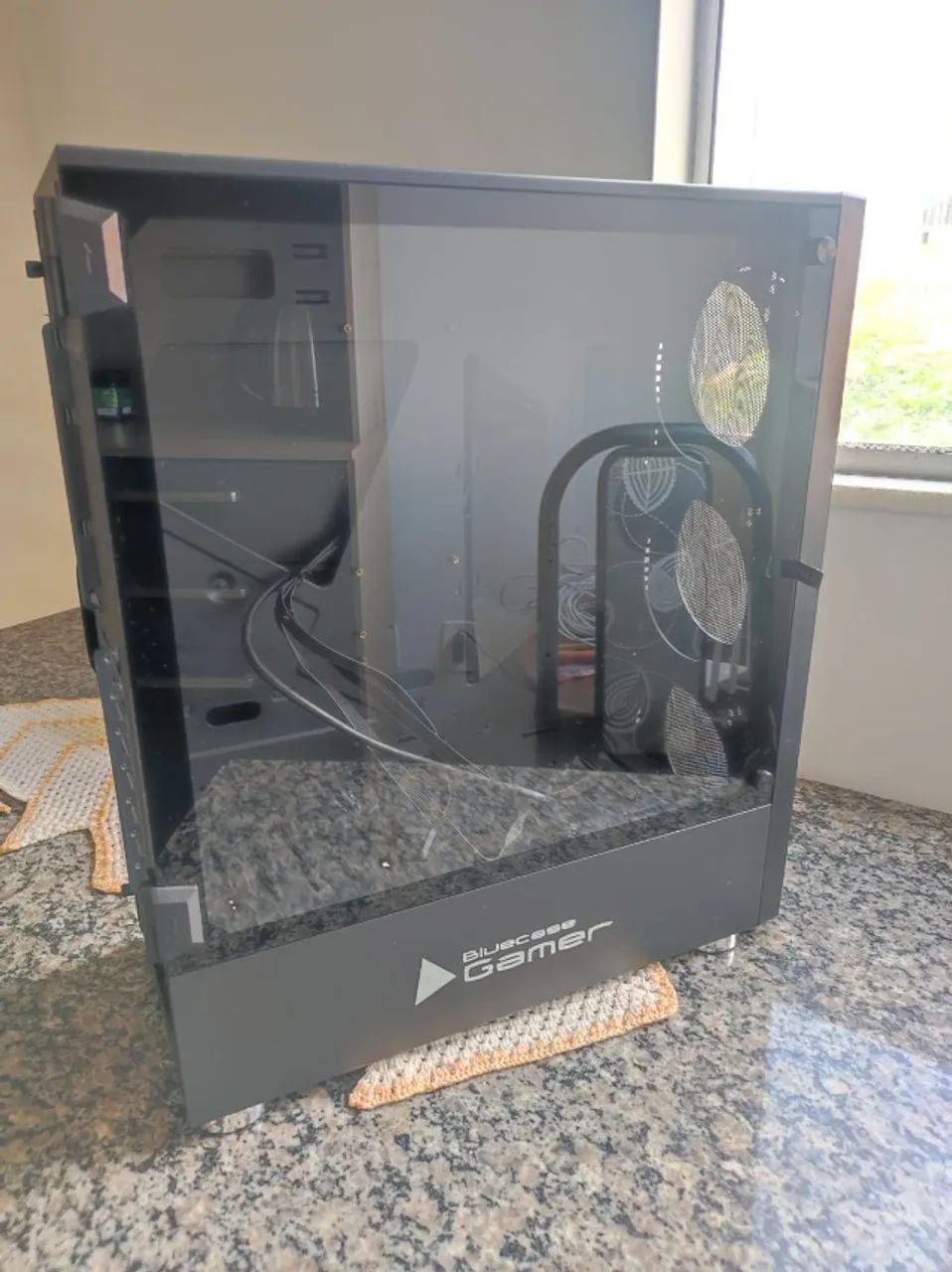 Gabiete com lateral de vidro + Fonte WPM 650w 80 plus gold