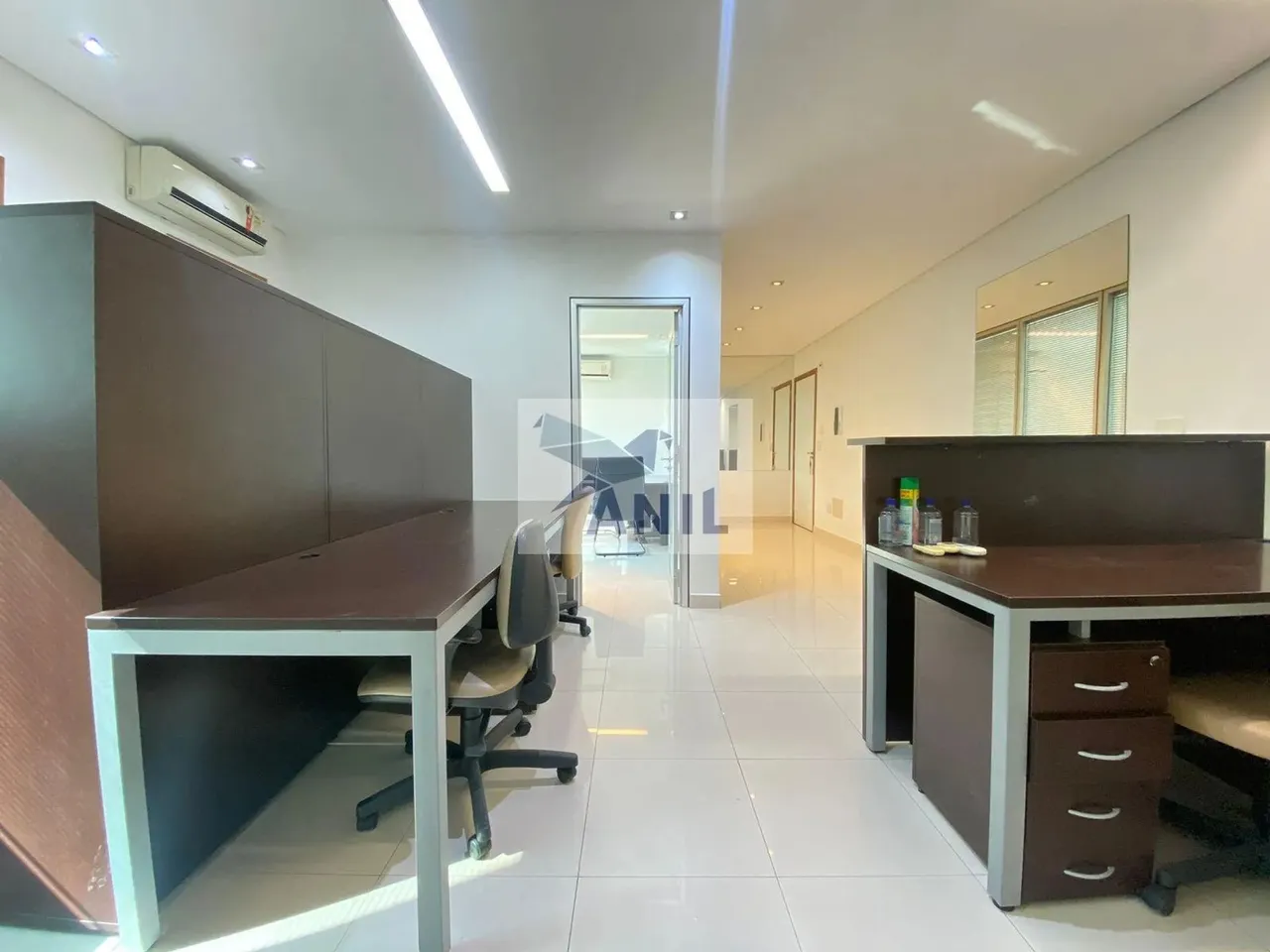 Aluga-se Sala Comercial em Moema com 63m2 e 2 Vagas