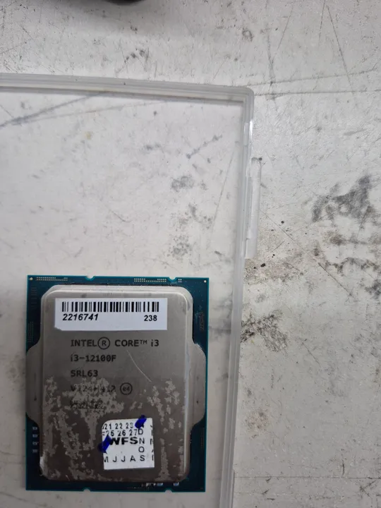 Processador i3 12100f