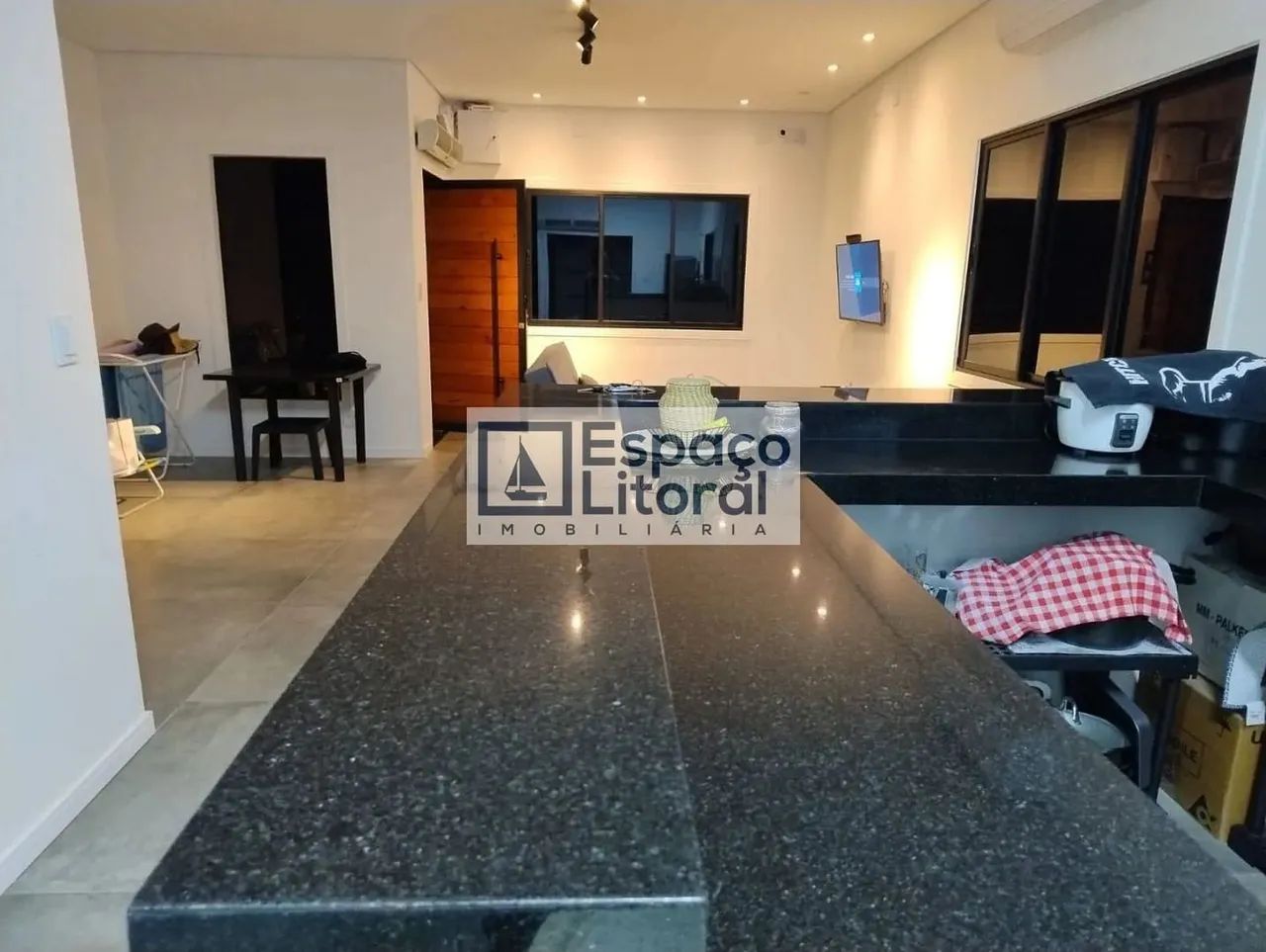 Linda casa à venda em condomínio 350 metros de terreno, bairro do Jaraguá , Caraguatatuba- - Foto 4