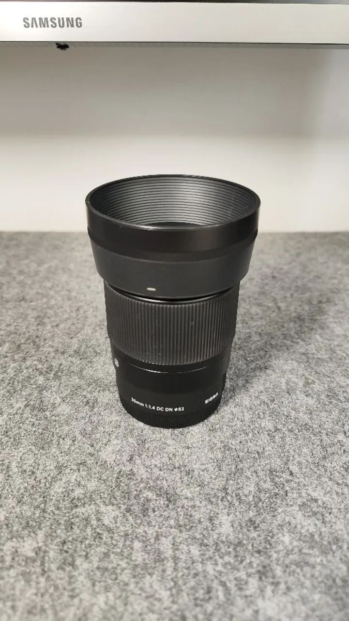 Lente Sigma 30mm 1.4 E-Mount Sony