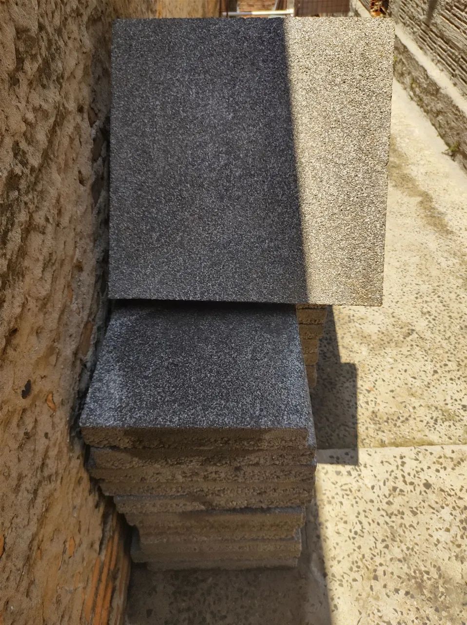 Piso de piscina atermico 50/50 por 6 centímetros 