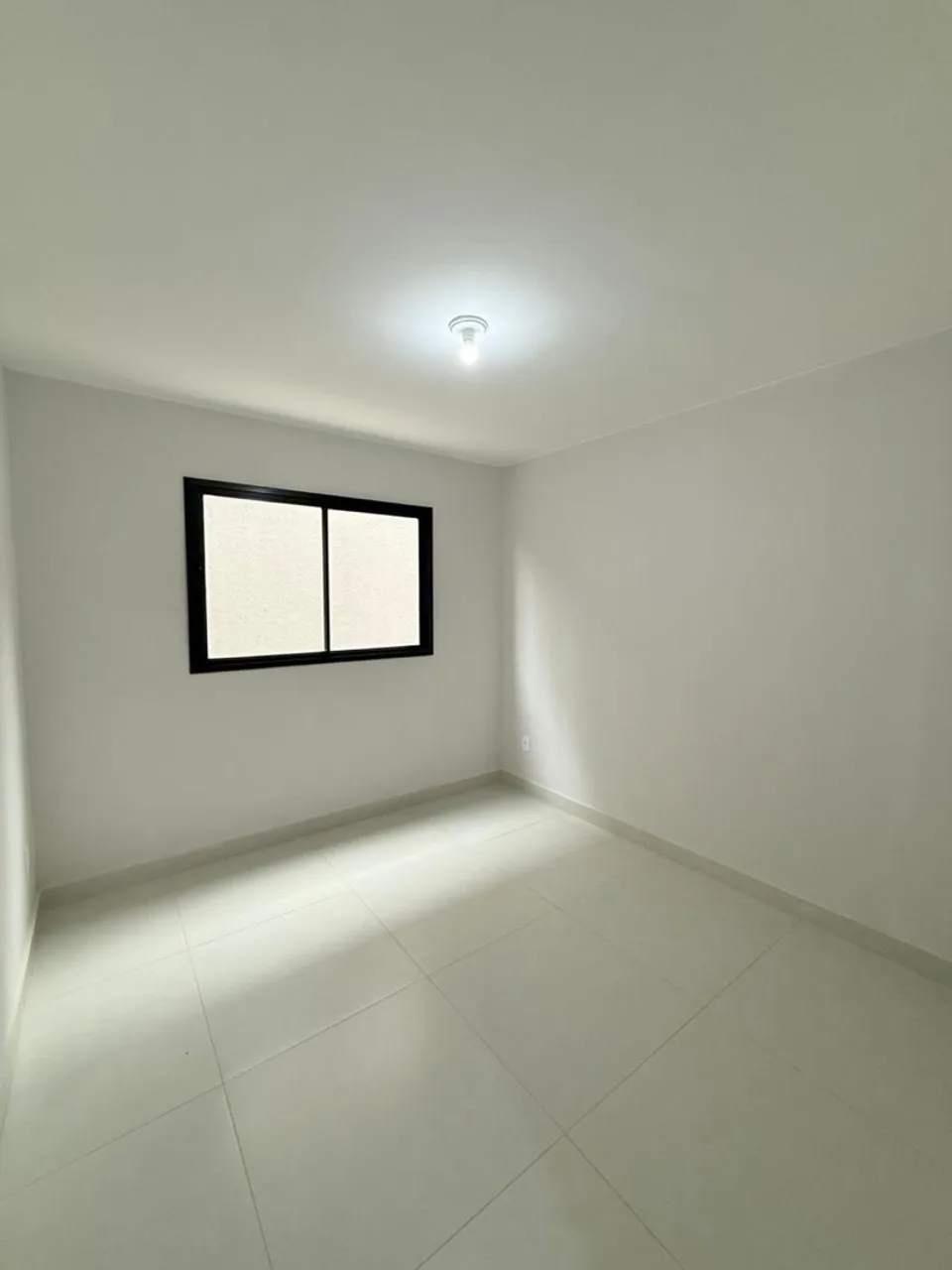 AP TÉRREO 97m2 NOVO, 2 QUARTOS sendo 1 SUÍTE prox ao shopping sul