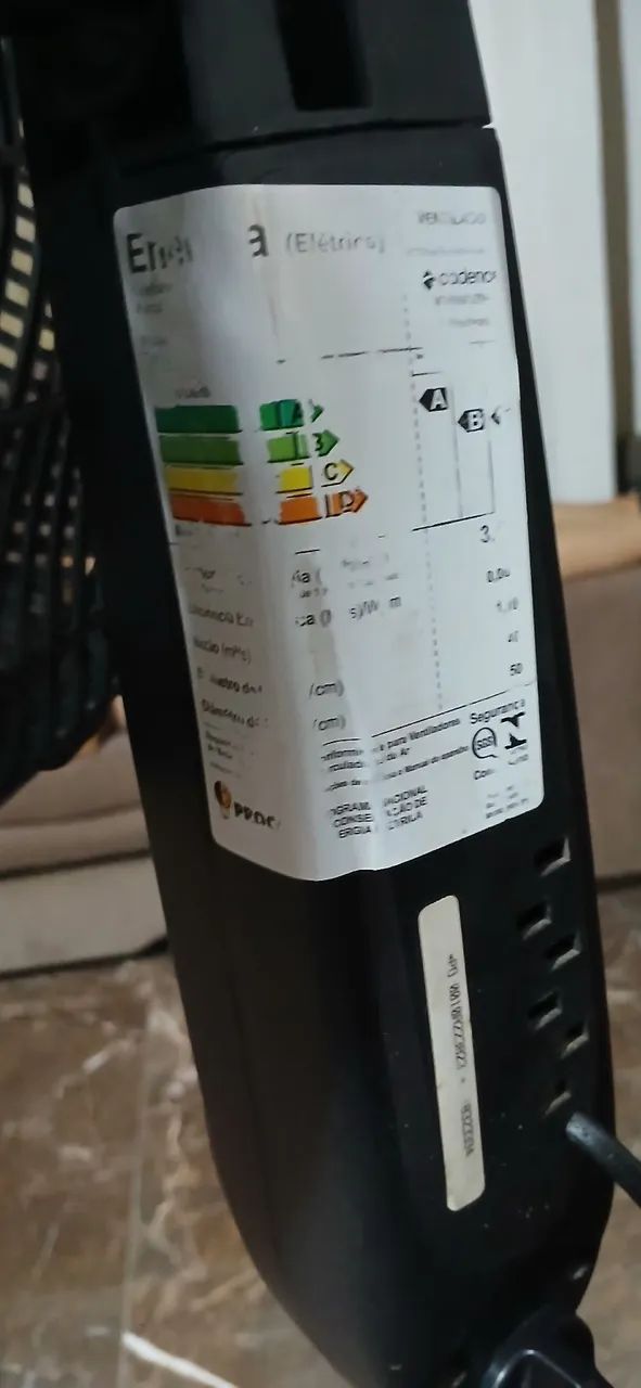 Ventilador Cadence Turbo 110Vts/6 pás/ com pedestal. Funcionando normalmente.  - Foto 6