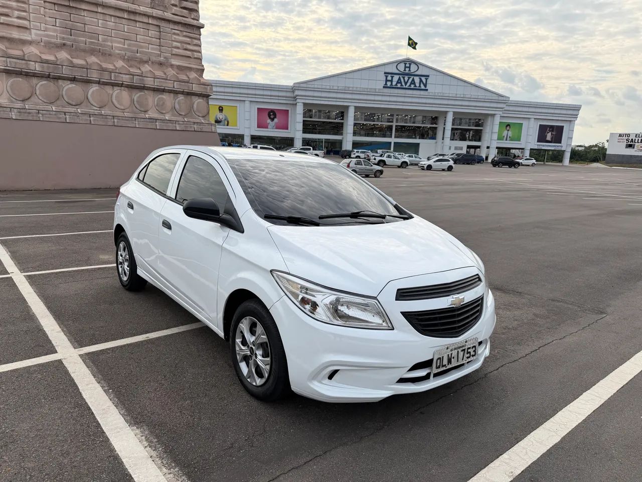 Chevrolet Onix JOY Hatch 1.0 8V Flex Mec. 4P 2018