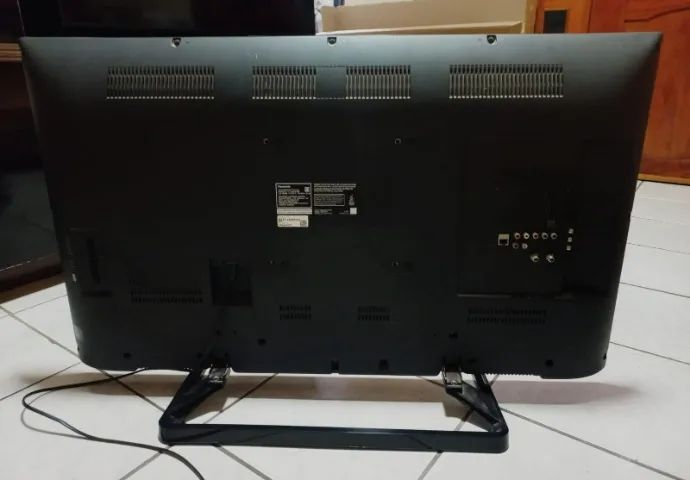 TV LED LCD PANASONIC  - Foto 3