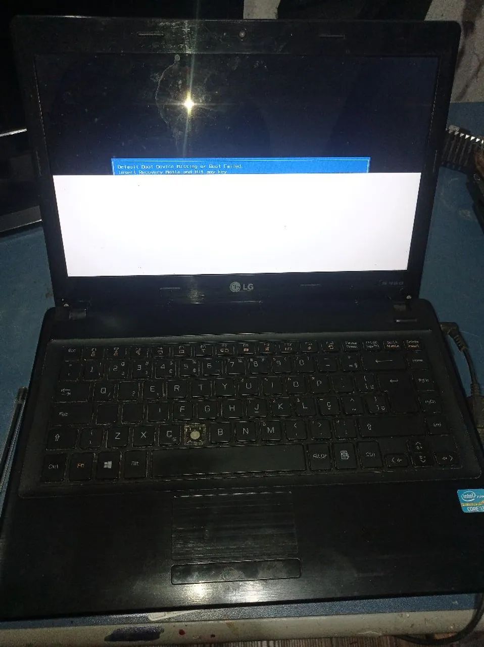 Notebook LG i3
