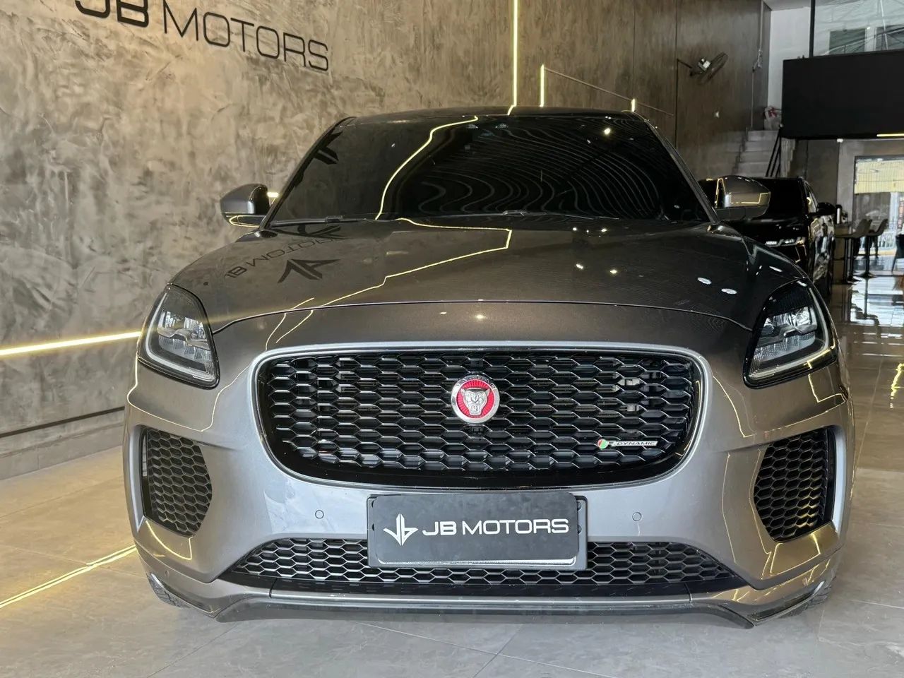Jaguar E-Pace R-dynamic S 2.0 AWD 249cv Aut. 2018 - Foto 3