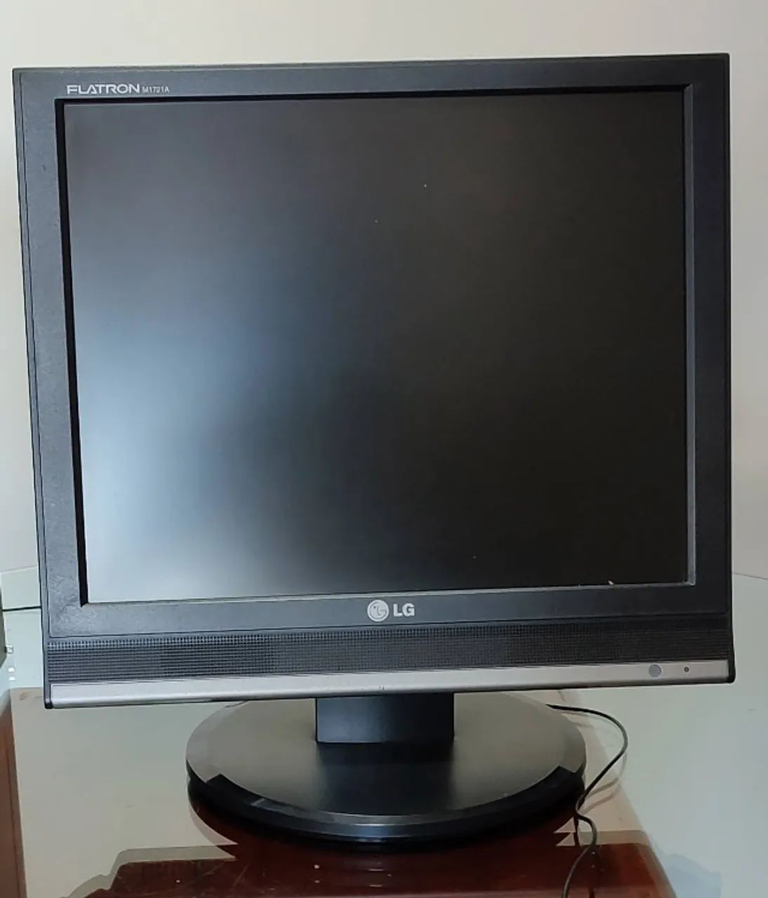 Monitor LG 1721A