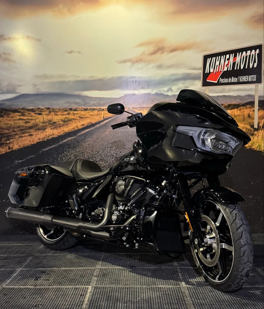 HARLEY-DAVIDSON ROAD GLIDE 2024 Apenas 12.547km