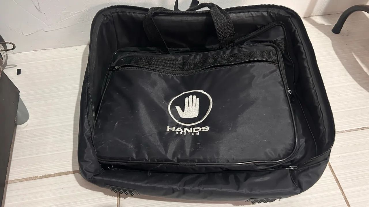 Pedalboard Hands 40x30