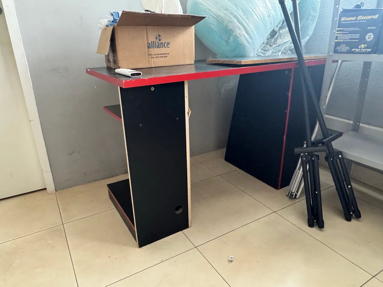 Mesas e Cadeiras de Escritório  - Foto 4