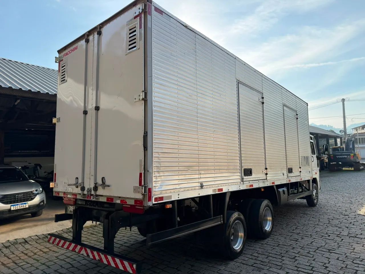 FORD CARGO 1119 TRUCK BAÚ 7,2M - Foto 5