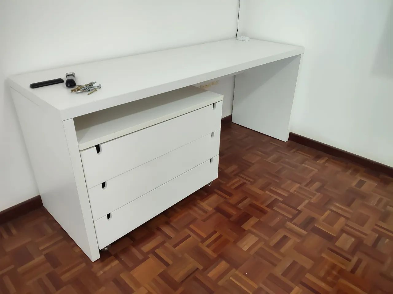Mesa Escrivaninha com gaveteiro ABRACASA  - Foto 2