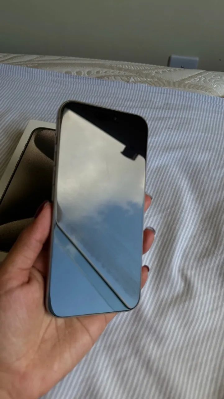 iPhone 15 Pro Max - Foto 3