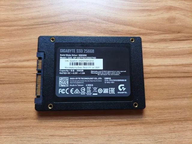 SSD GIGABYTE 256GB - Foto 2