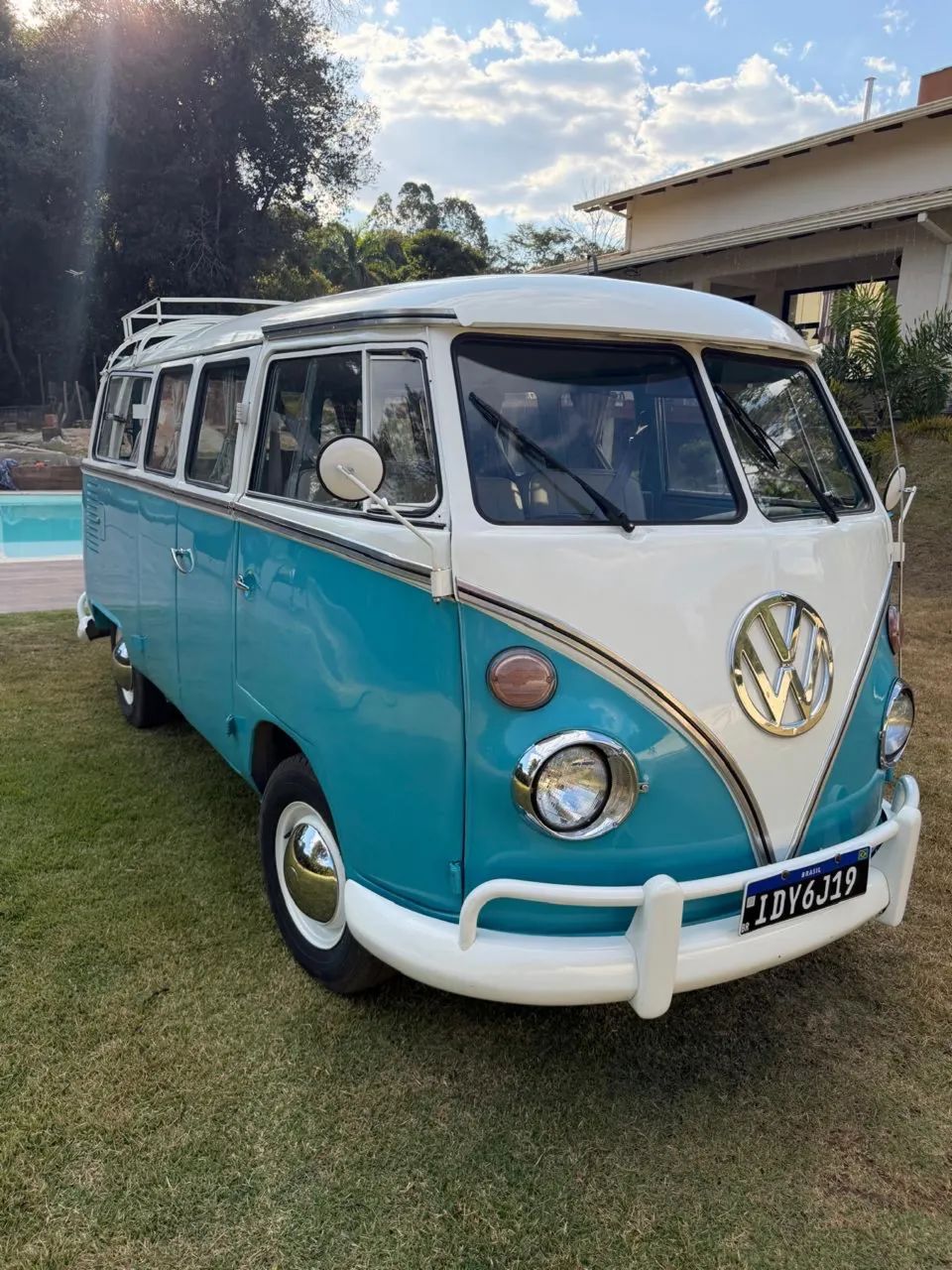 Volkswagen Kombi Standard/ Luxo/ Serie Prata 1976