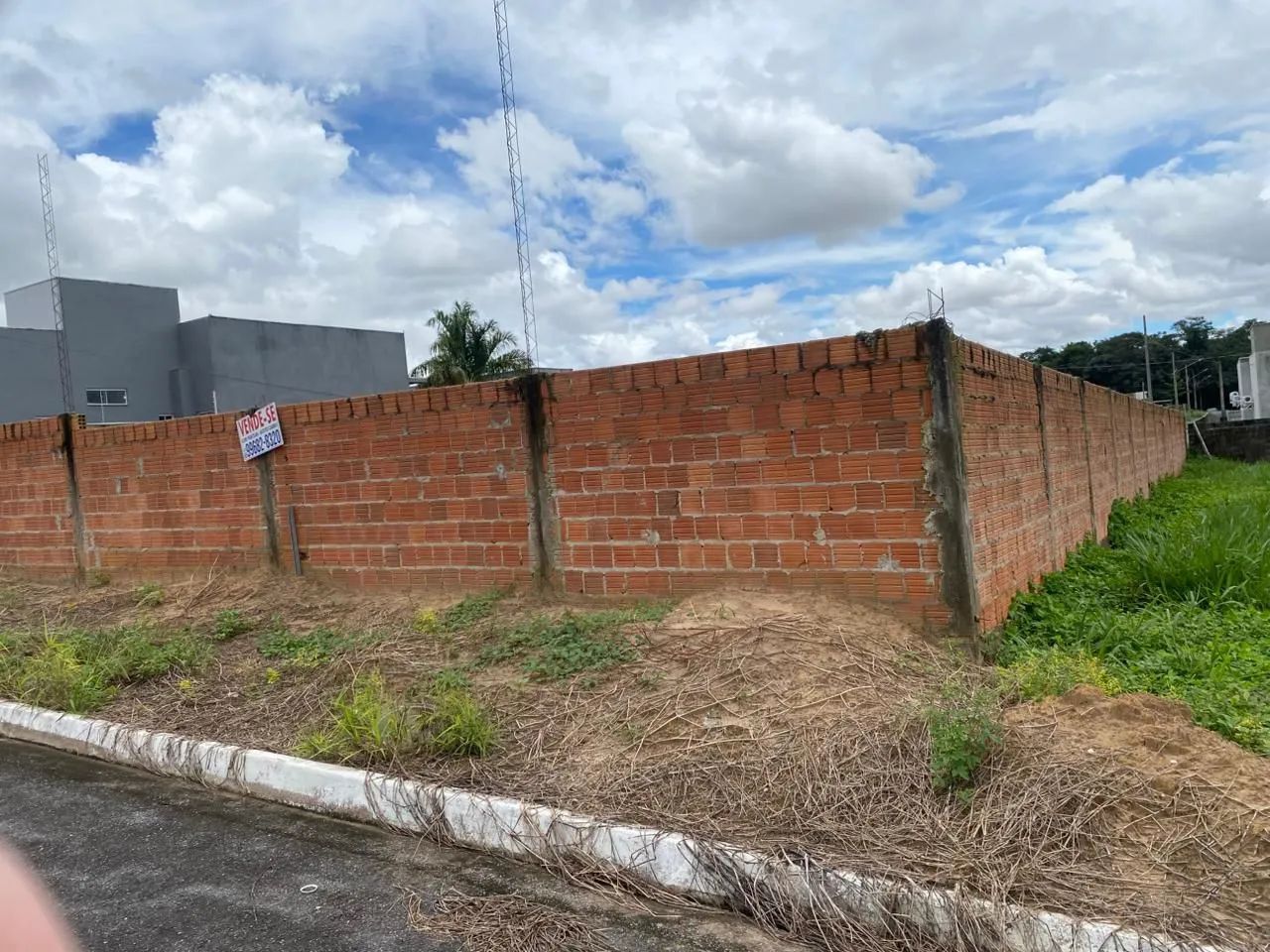 VENDO TERRENO RESIDENCIAL EM SORRISO 390M² PEGO VEÍCULO  - Foto 2