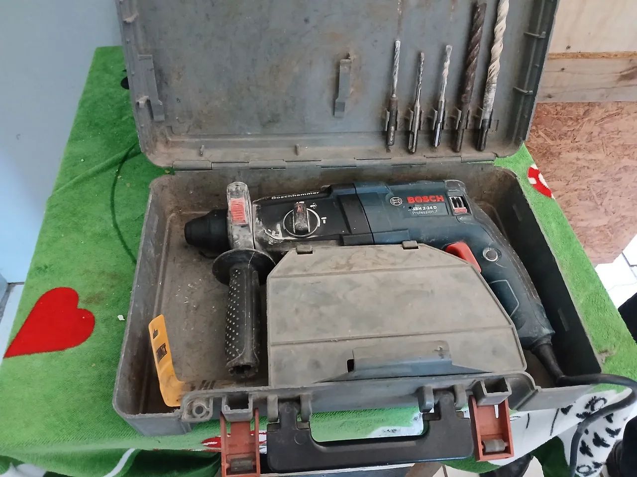 Furadeira bosch 