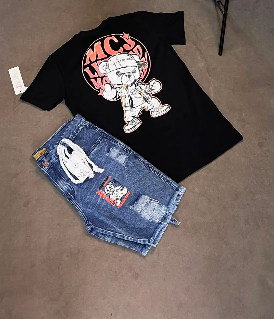 Kits de camisas de algodão e bermudas jeans modelo despojadas  - Foto 5