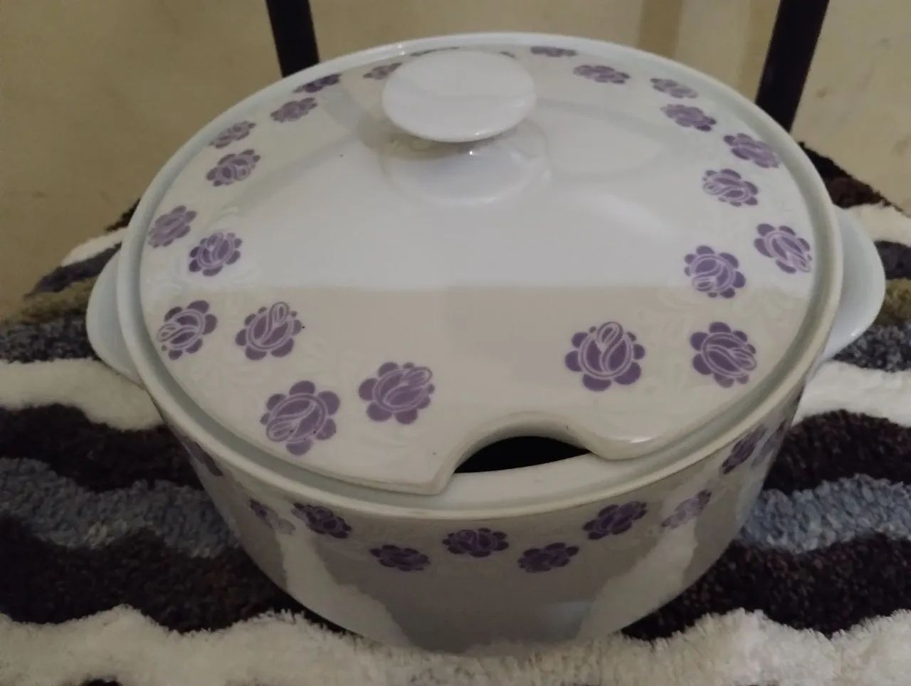 Antiga Sopeira de Porcelana.