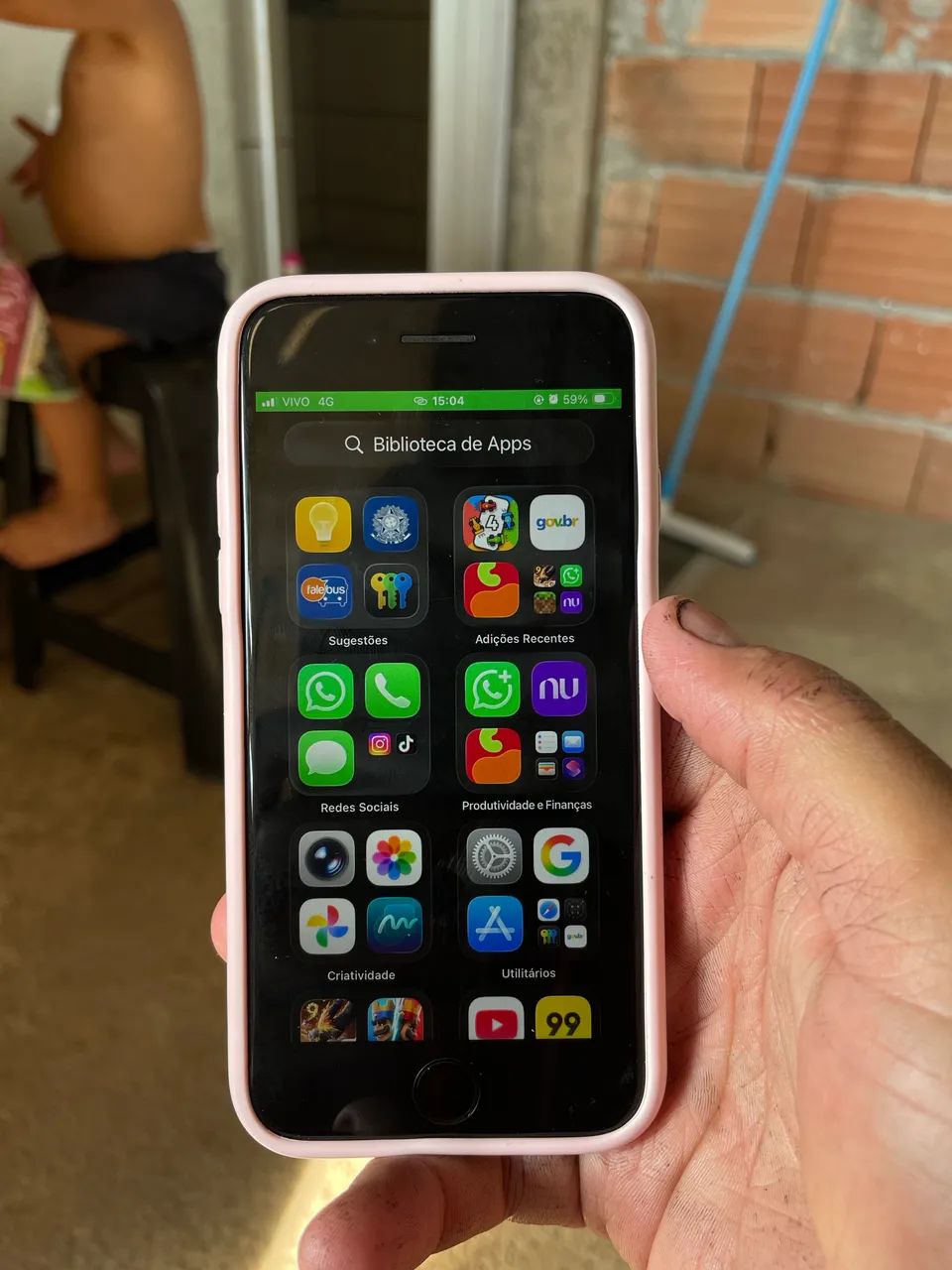 iPhone SE a venda