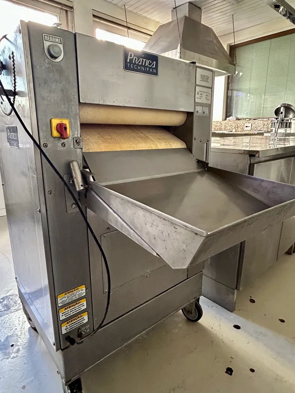 Modeladora de pão PRÁTICA MPR 500 - Foto 3